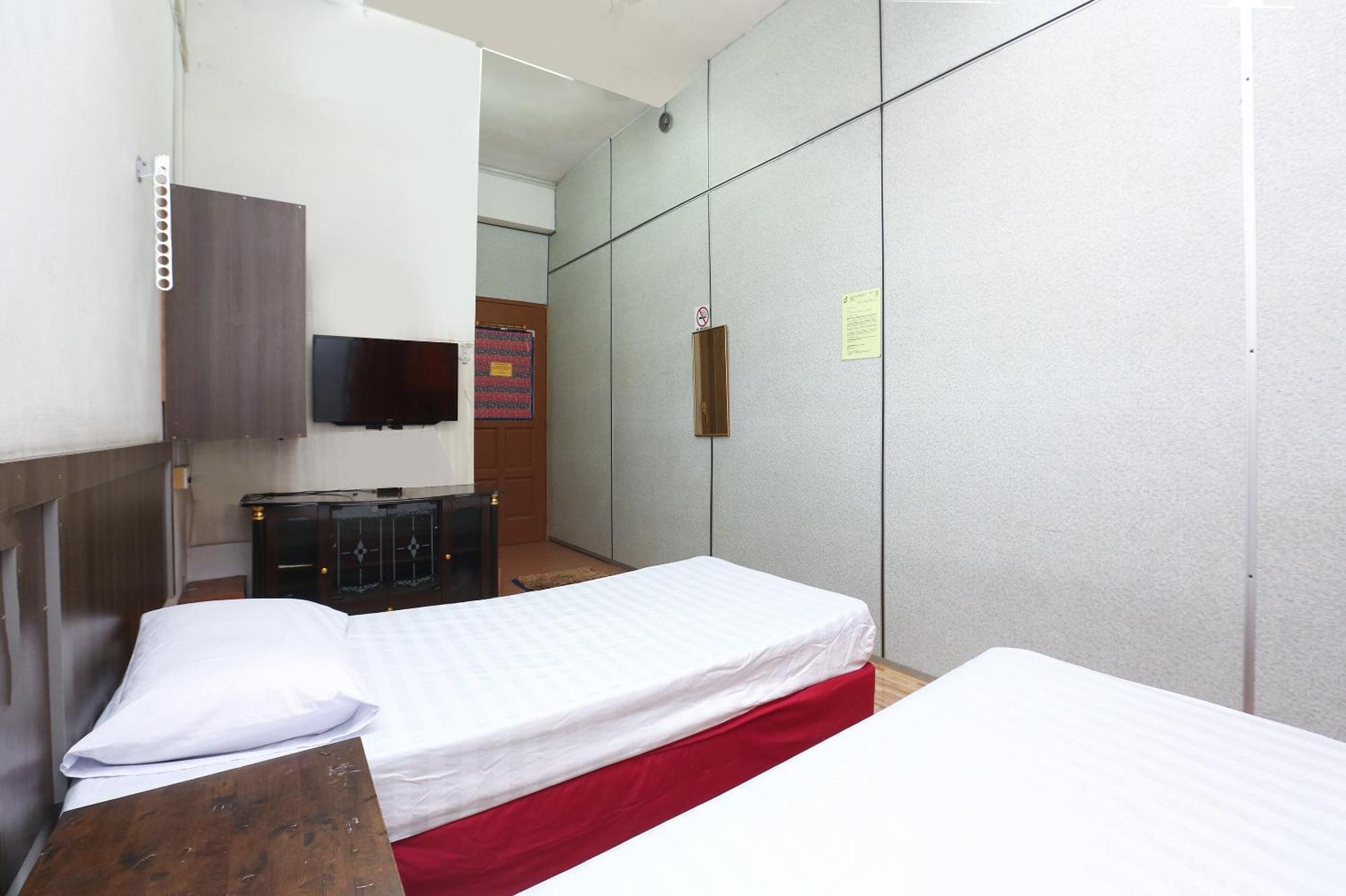 Oyo 89755 D&D Budget Inn Kota Bharu Exterior foto