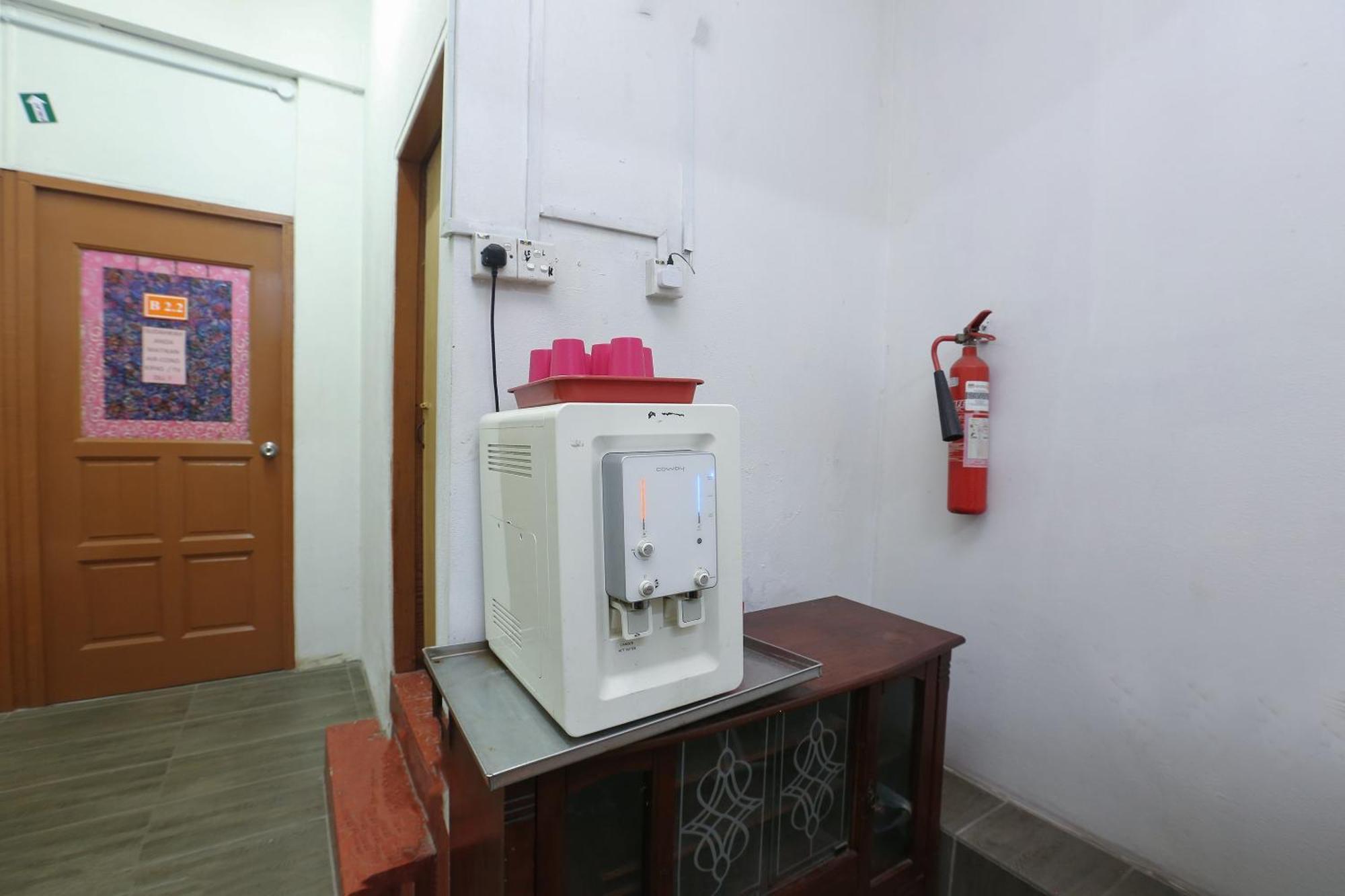 Oyo 89755 D&D Budget Inn Kota Bharu Exterior foto