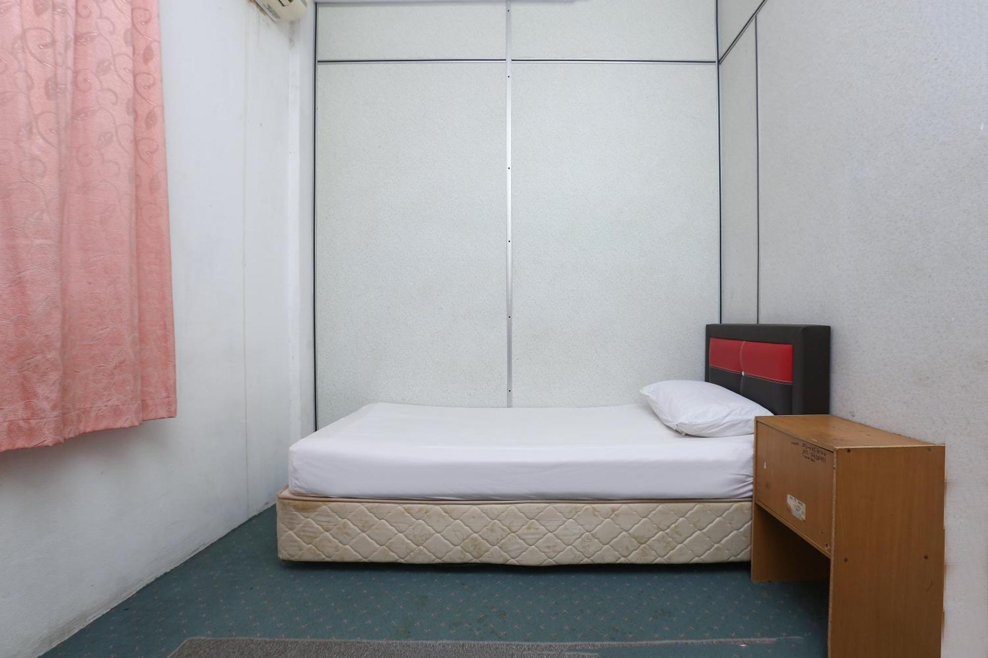 Oyo 89755 D&D Budget Inn Kota Bharu Exterior foto