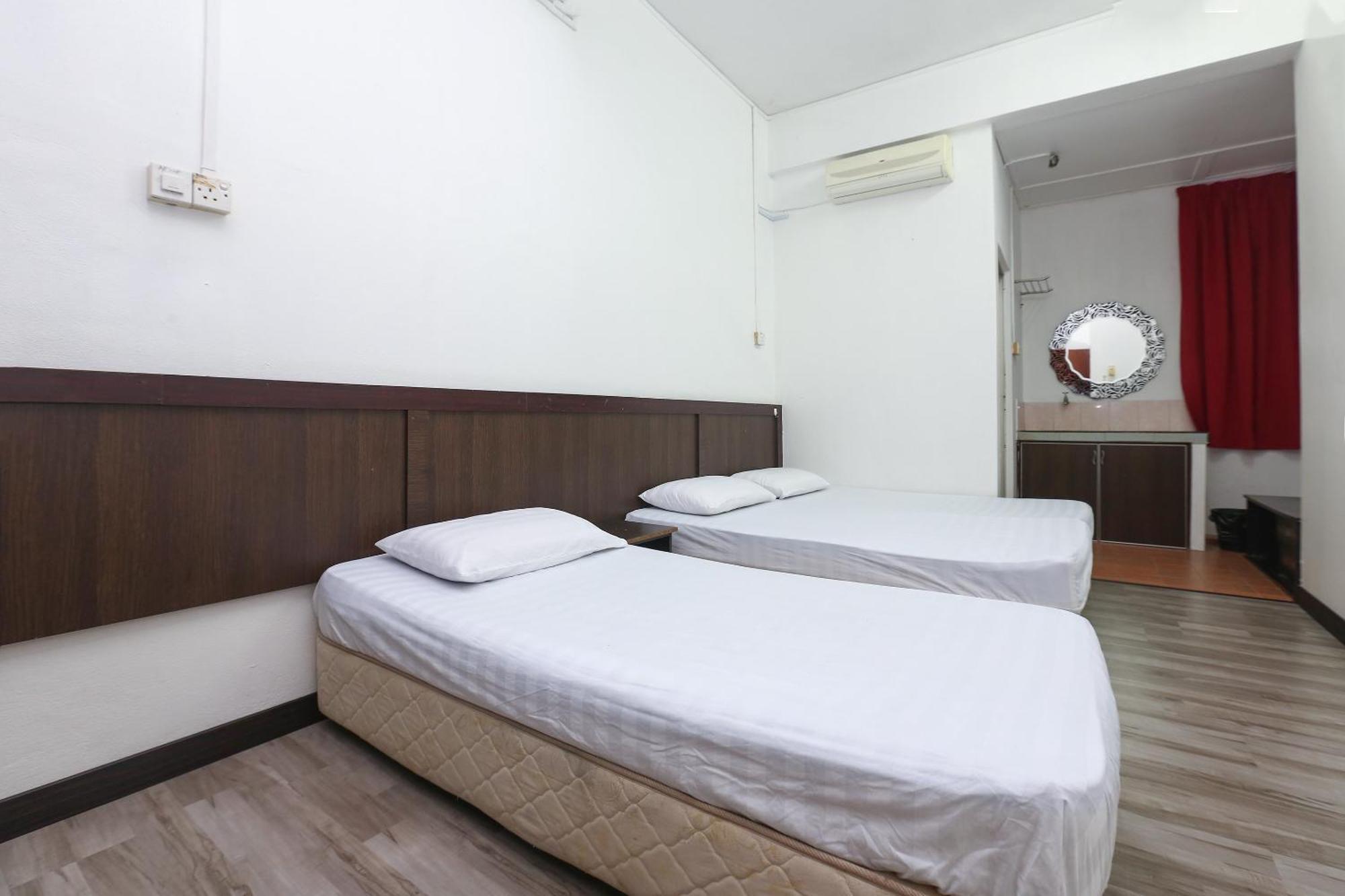 Oyo 89755 D&D Budget Inn Kota Bharu Exterior foto