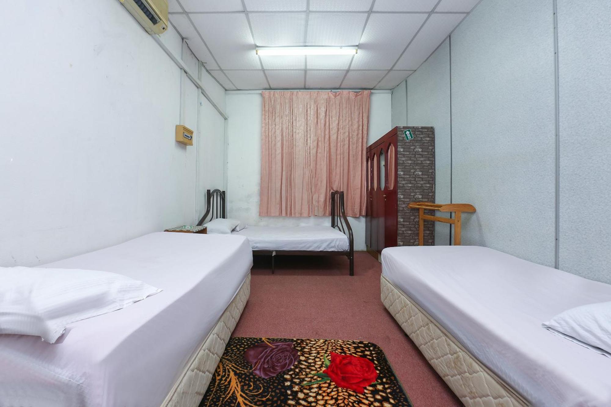 Oyo 89755 D&D Budget Inn Kota Bharu Exterior foto